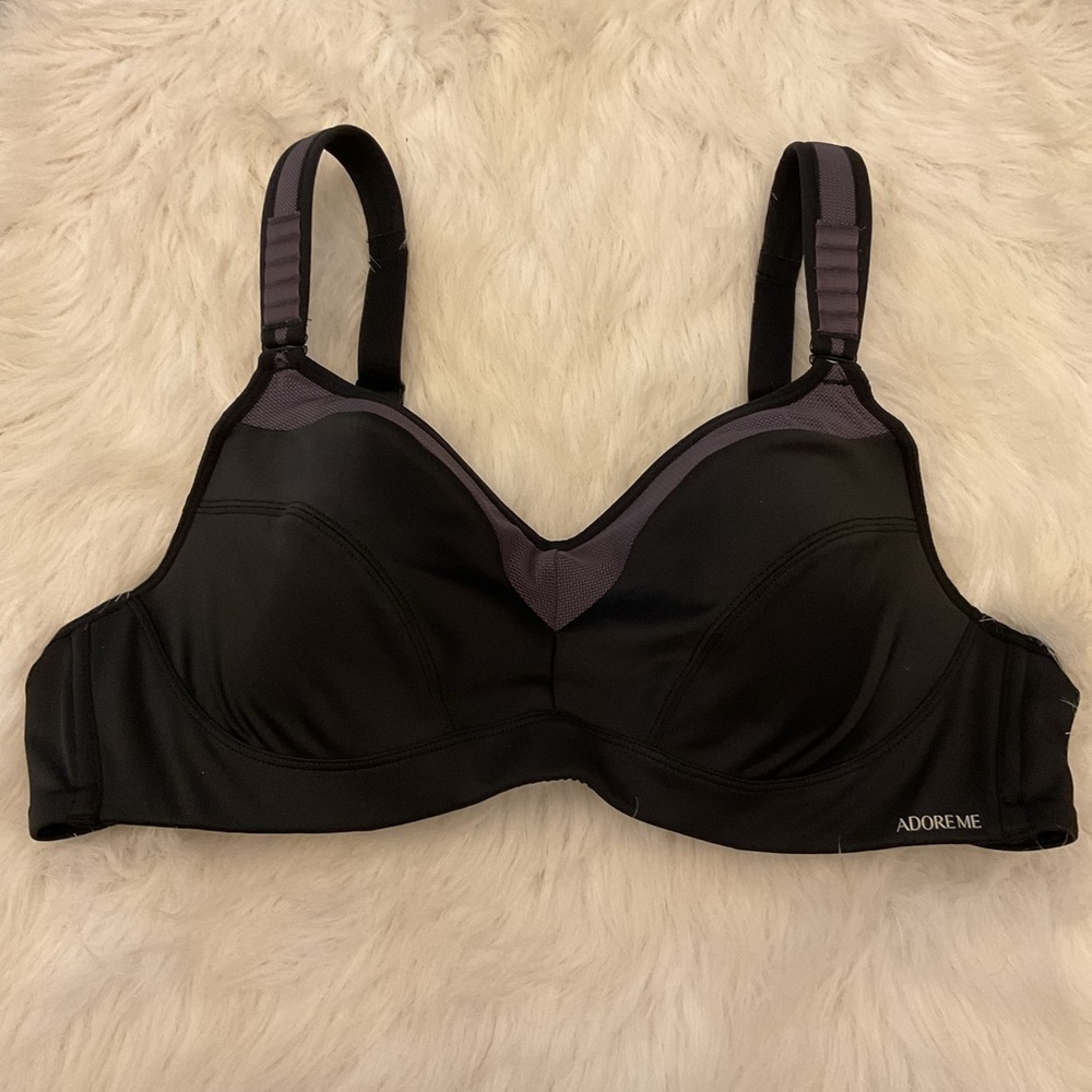 Victoria’s Secret ADORE ME Maho High-Impact Sports Bra - Picture 4 of 6